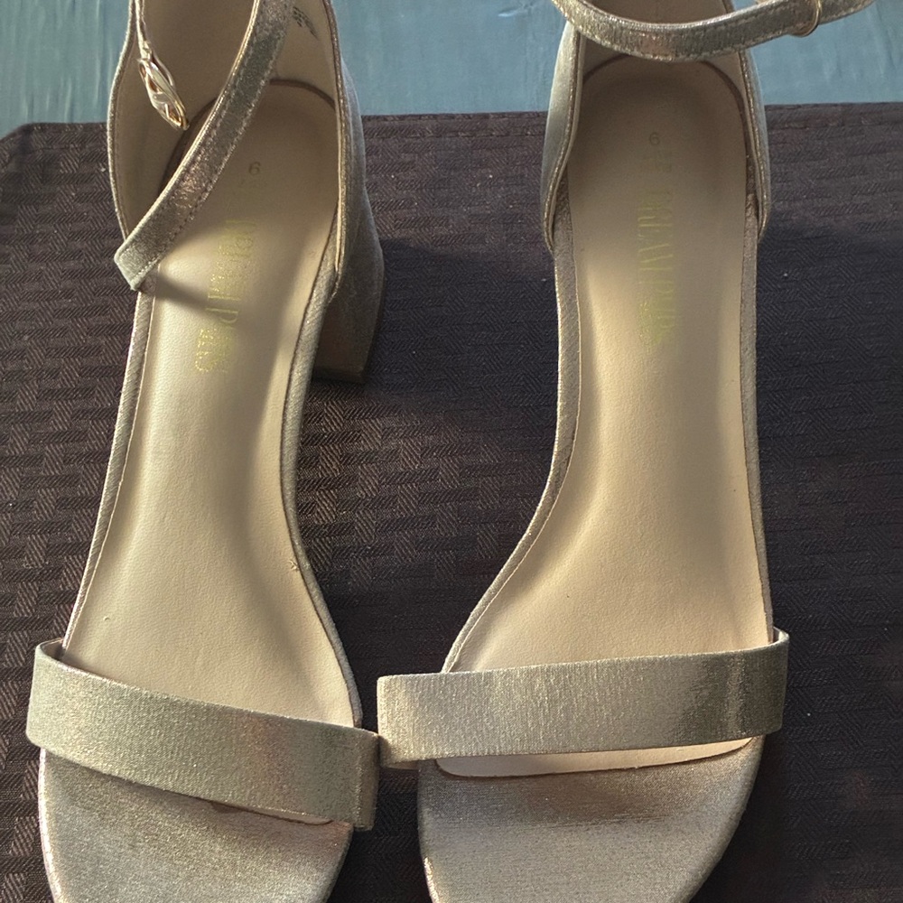 Dream Pairs Gold Block Heel Ankle-Strap Sandals